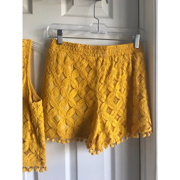 Fun Mustard Color Set - Picture 6 of 6